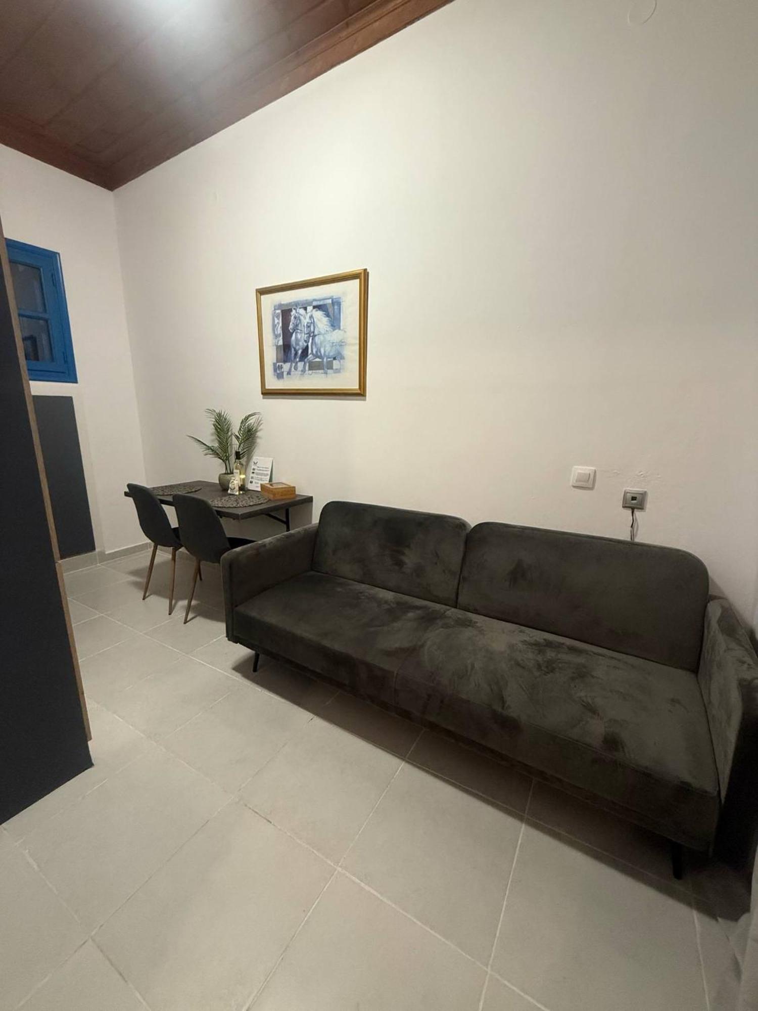 Occasus Apartment Chalki Town